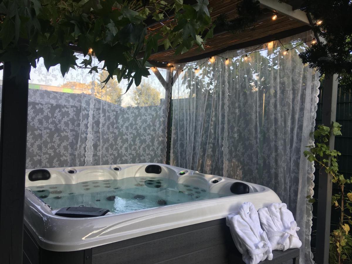 La Villa Des Roses - Suite & Spa Lys-lez-Lannoy 외부 사진